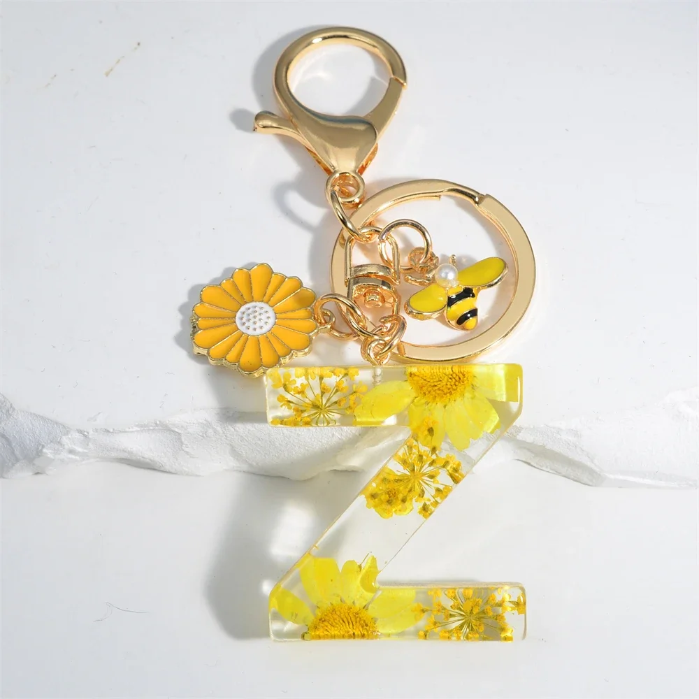 Fashion Yellow Sunflower A-Z Initial Letter Keychain Acrylic Daisy Bee Pendant Keyring For Women Bag Car Trinket Accessories