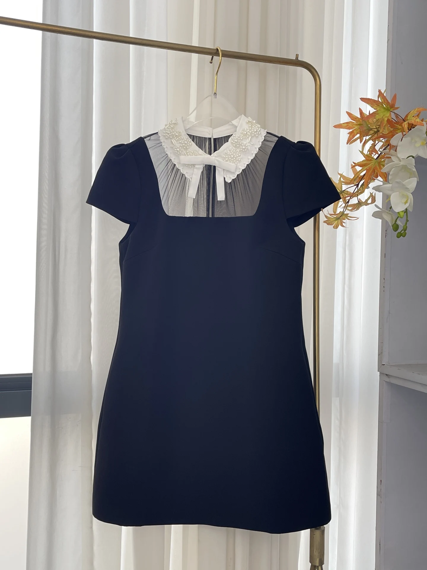 

2025 New Design Black Velvet Short Sleeve Mesh Bow Mini Dress