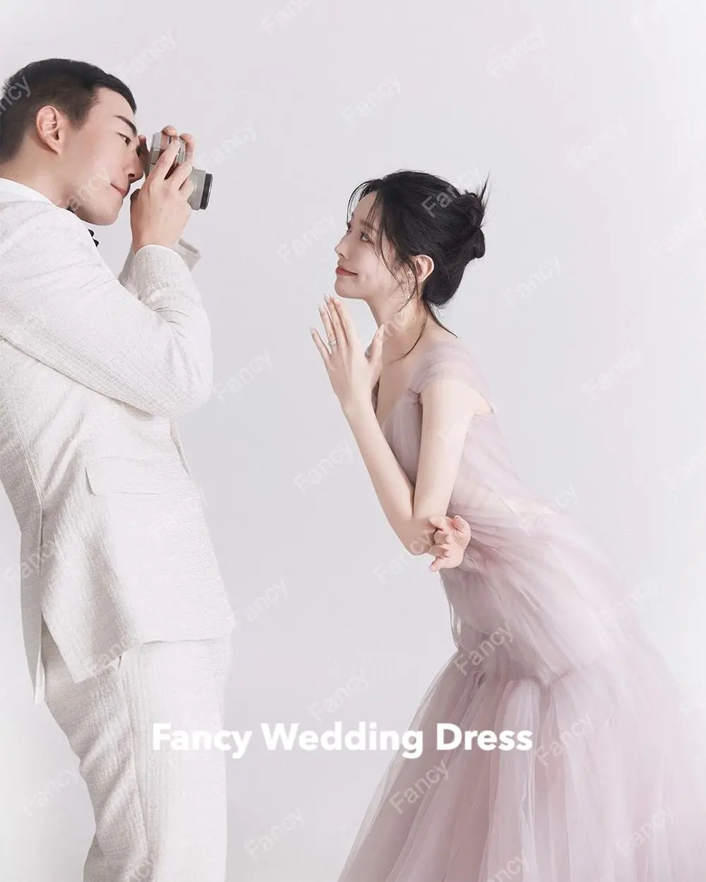 Fancy Elegant V Neck Korea Wedding Dress Photo Shoot Sleeveless A Line Soft Tulle Bridal Gown Floor Length 웨딩드레스 customized