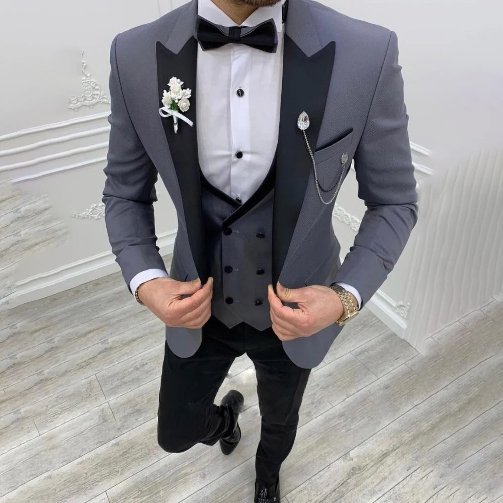 

Fashion Grey Mans' Suits Groom Peaked Lapel Tuxedo Wedding Slim Fit 3 Piece Jacket Vest Pants Set Business Costume Homme Formal