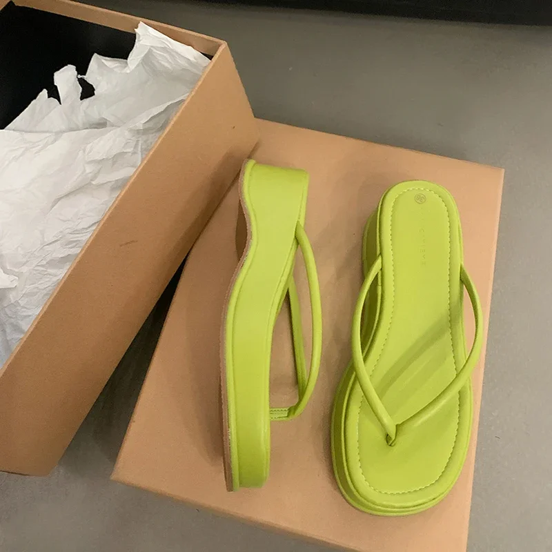 Letnie platformy damskie kapcie moda eleganckie grube dno slajdy buty damskie dorywczo kliny obcas Sandalias Flip Flop