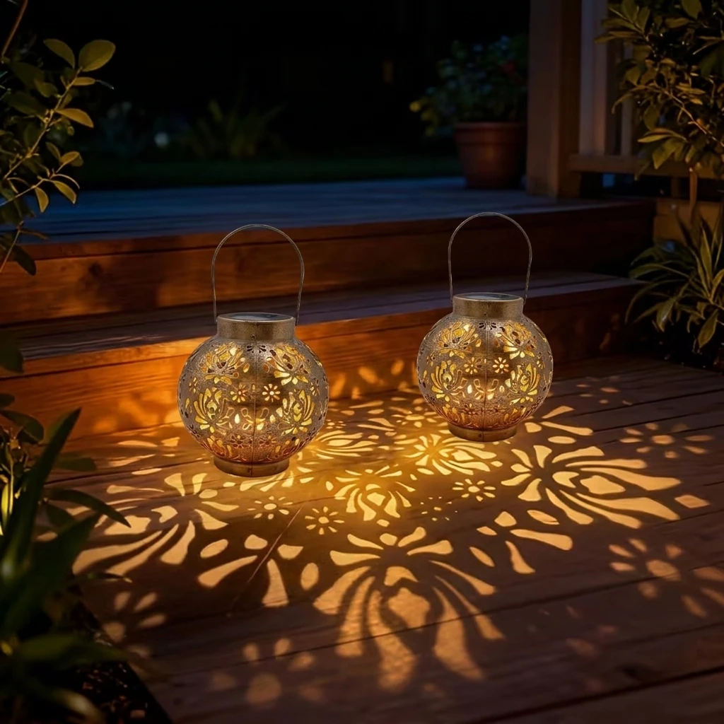 

1/2PC Solar LED Lantern Light Waterproof Outdoor Hanging Projection Light Carved Hollow Design Solar Light for Yard Garden Decor