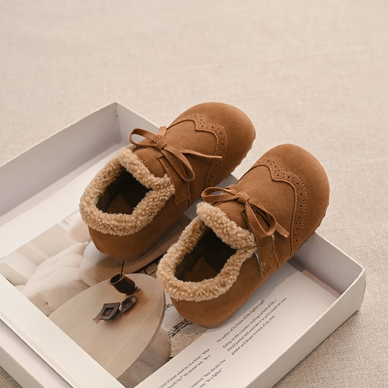 Girls Warm Fleece Lined Leather Shoes with Bow 2025 New Winter Toddler Walking Shoes Soft Sole Non-slip Versatile Outdoor Play