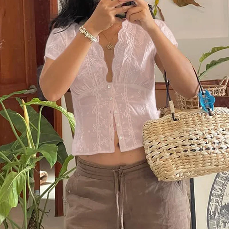 

Small Fresh Solid Color Lace Patchwork Bow Element V-Neck Slimming Short Sleeved Breasted Shirt T-Shirt New