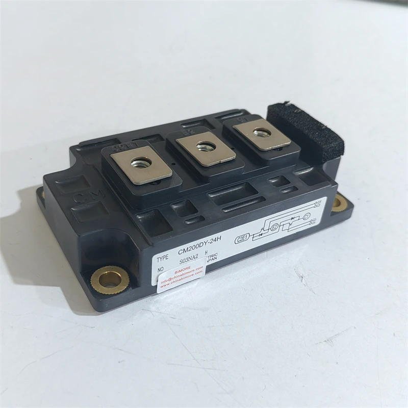 Módulo elevador de CM200DY-24H