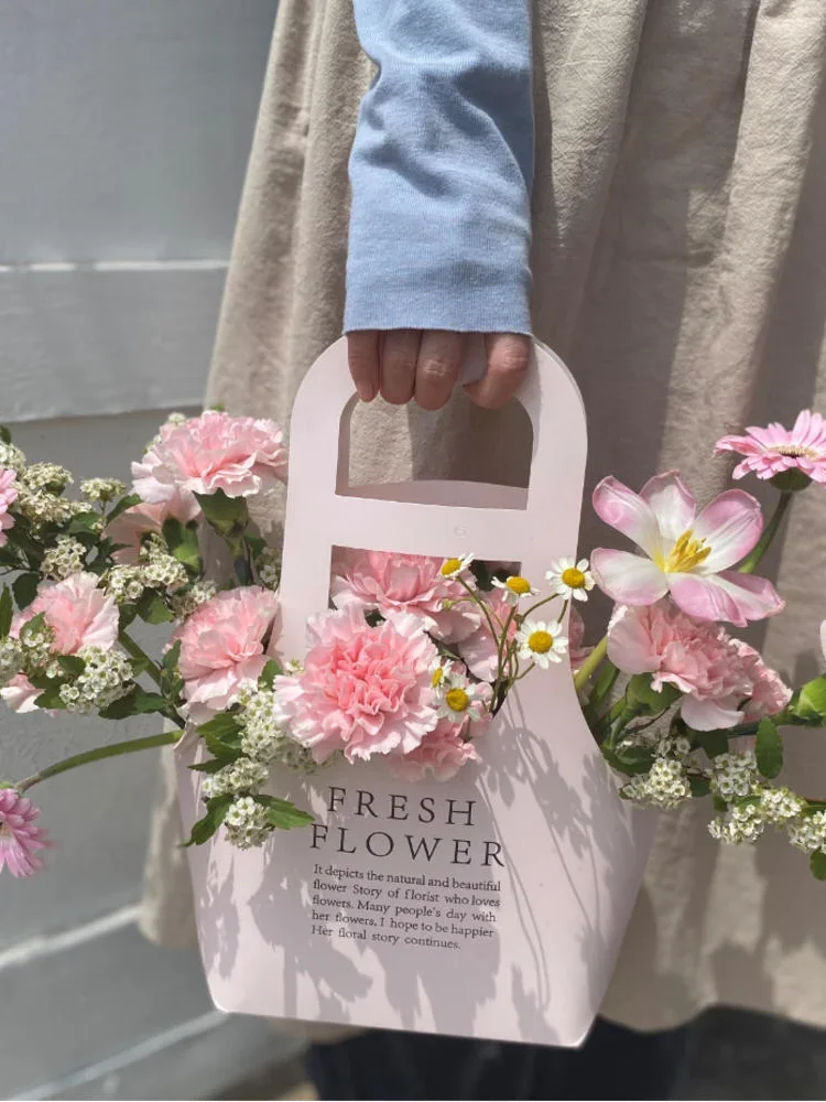 Boîte à fleurs de fête, nouveau sac d'emballage de Bouquet, panier de Bouquet en papier Kraft, sac d'arrangement de fleurs portatif étanche pour mariage