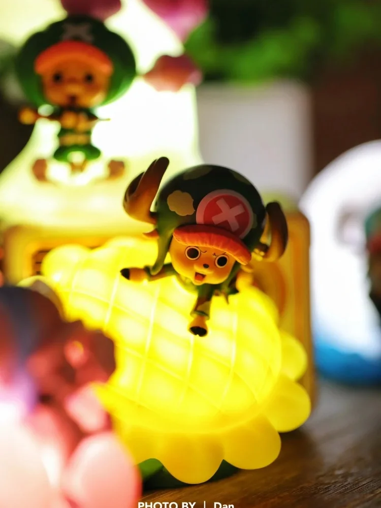 One Piece Merchandise Tony Tony Chopper Luce notturna Regalo Scatola cieca Anime Figura carina Decorazione