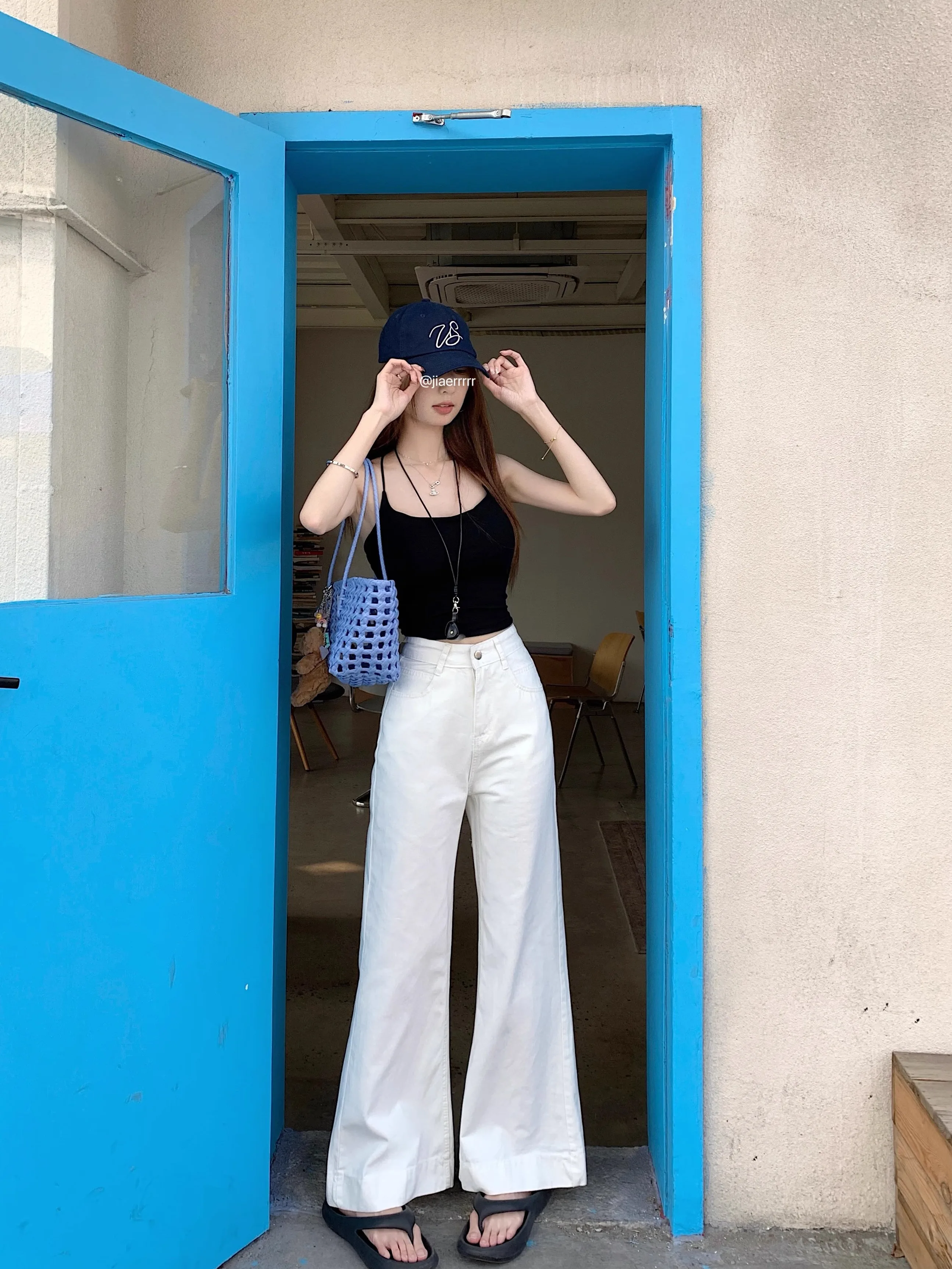 

Широкие джинсы, женские брюки с блестящими камнями, пуговицами, застежкой-молнией, пряжкой с поясом, регулируемым поясом, женская джинсовая мода