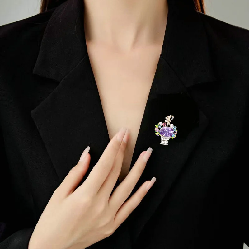 Abbigliamento Cardigan Spilla fissa per vestiti Accessori per abiti Spilla per cesto di fiori con olio a goccia color smalto