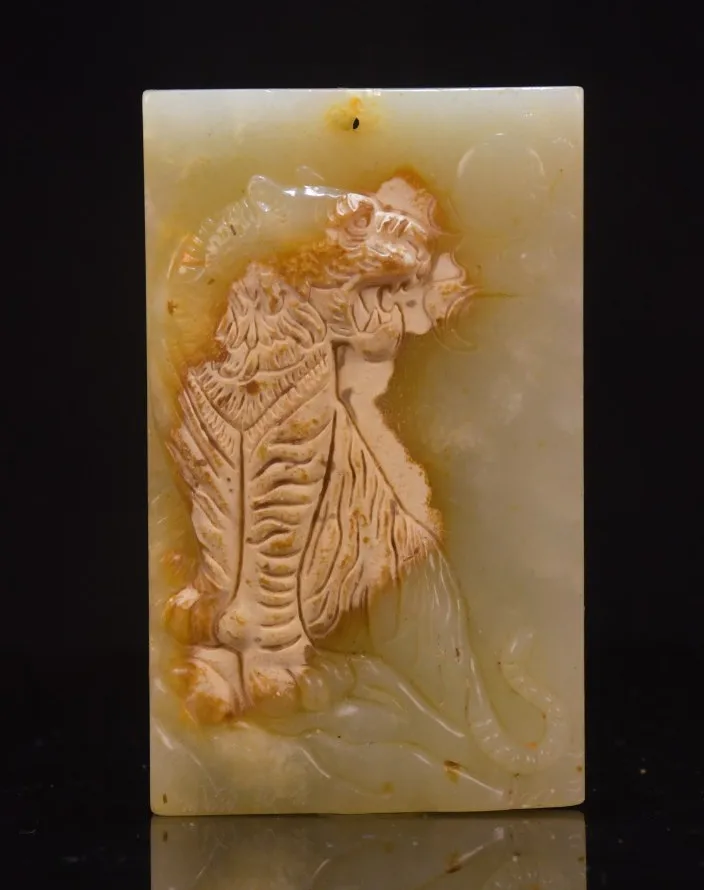 old China Dynasty Hetian jade Carved Fengshui 12 Zodiac Year Tiger yubi
