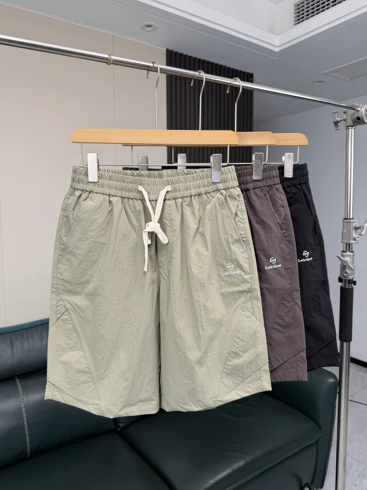 

Quick Dry Comfortable Men's Summer Outdoor Sports Casual Shorts Loose Fit Straight Leg Basic Color Fashionable