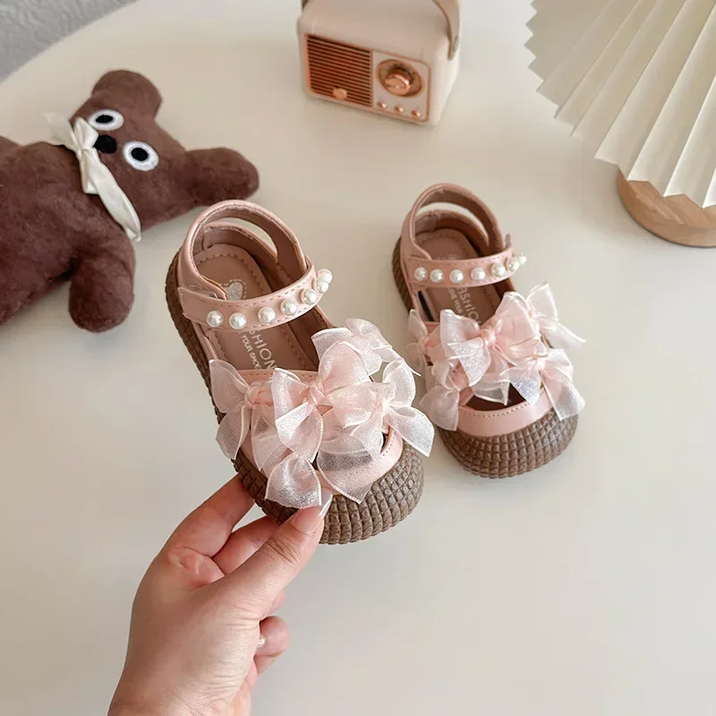 Girls Flats Mesh Lace Flowers Sweet Pearls 2025 New Kids Princess Shoes Toes Capped Non-slip Children Sandals for Summer Soft
