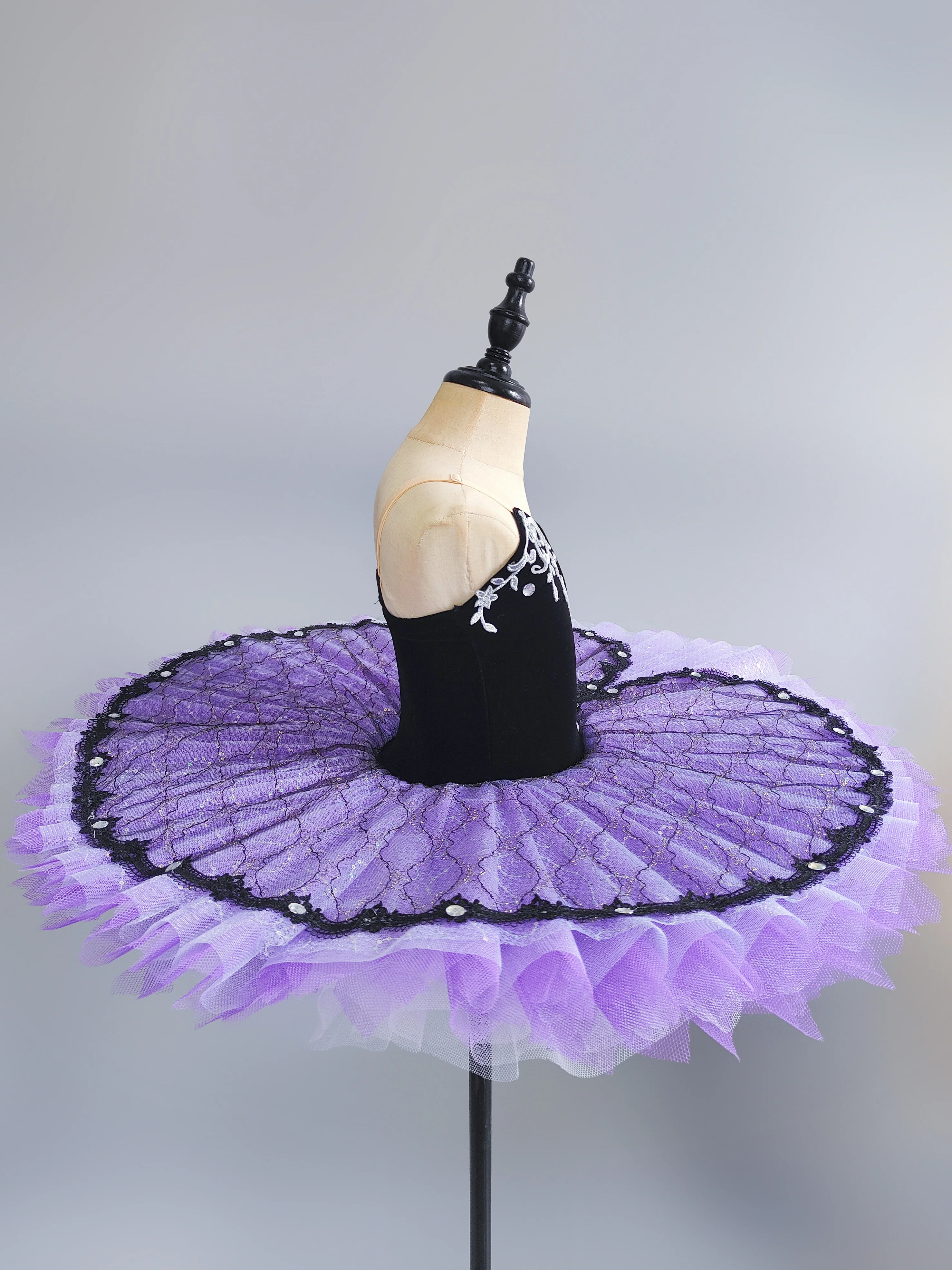Nuovo Tutu di balletto professionale per ragazze Piatto Pancake Tutu Ballerina Abito da festa Adulto Donna Bambino Bambini Costume da ballo per balletto