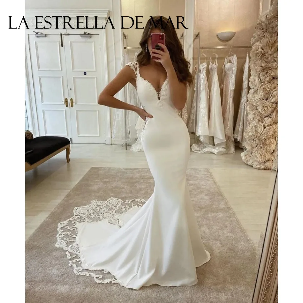 Sheath/Column V-Neck Sleeveless Sweep Train Stretch Crepe Lace Mermaid Wedding Dresses Bride Satin Vestido Novia Elegant  Dress
