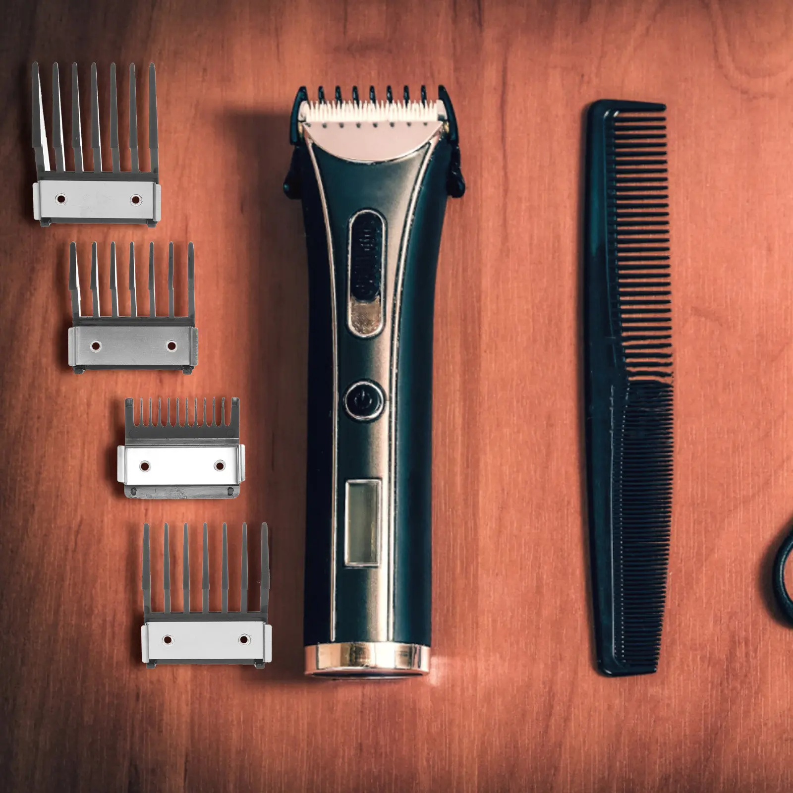 

Набор из 4 насадок для машинки для стрижки волос: профессиональные регулируемые насадки-гребни из нержавеющей стали и пластика для точной настройки длины стрижки