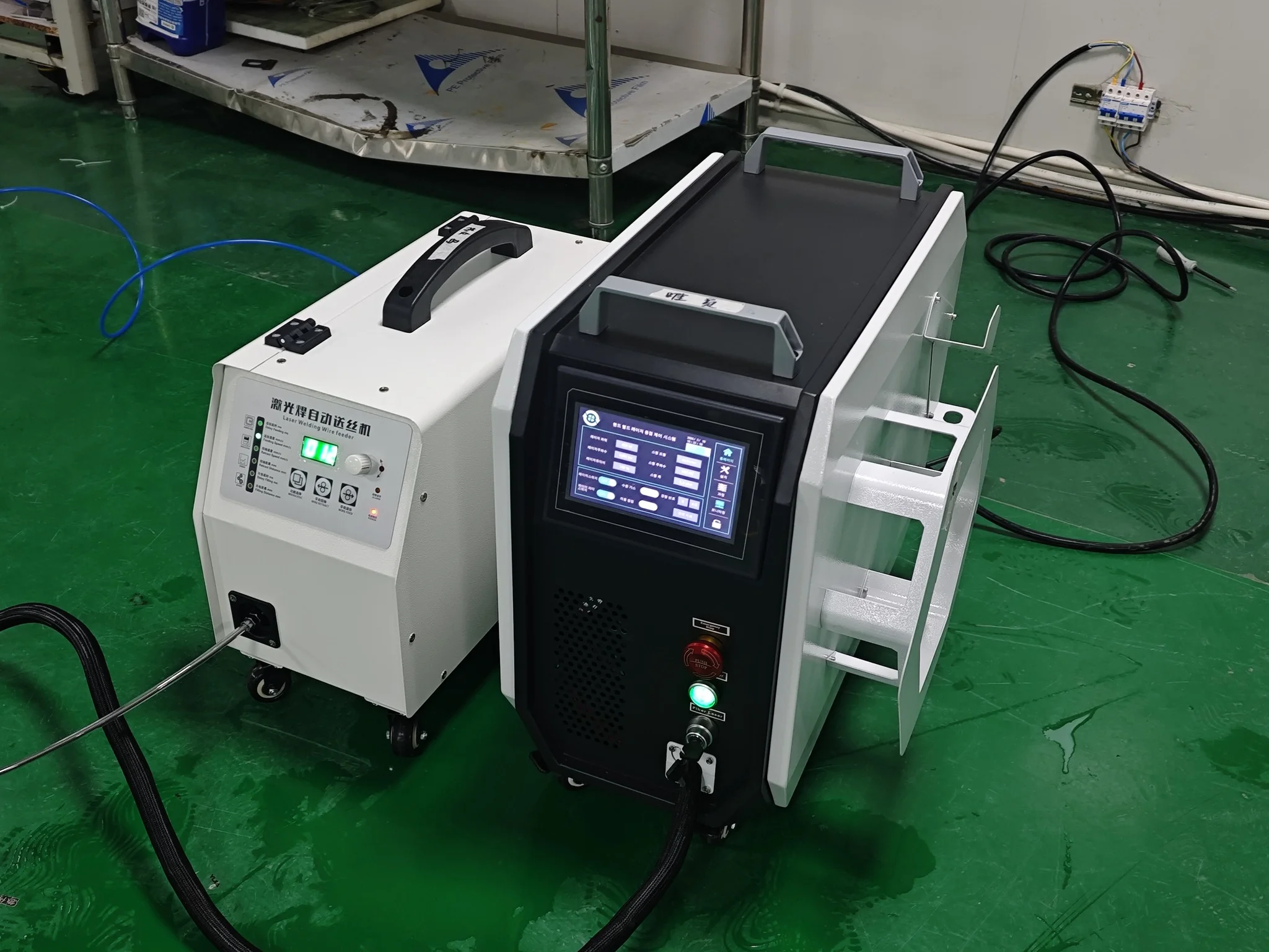 4 in 1 Fiber Air Cooled    Welding Machines for Steel and Aluminum 1500W 2000W 3000W