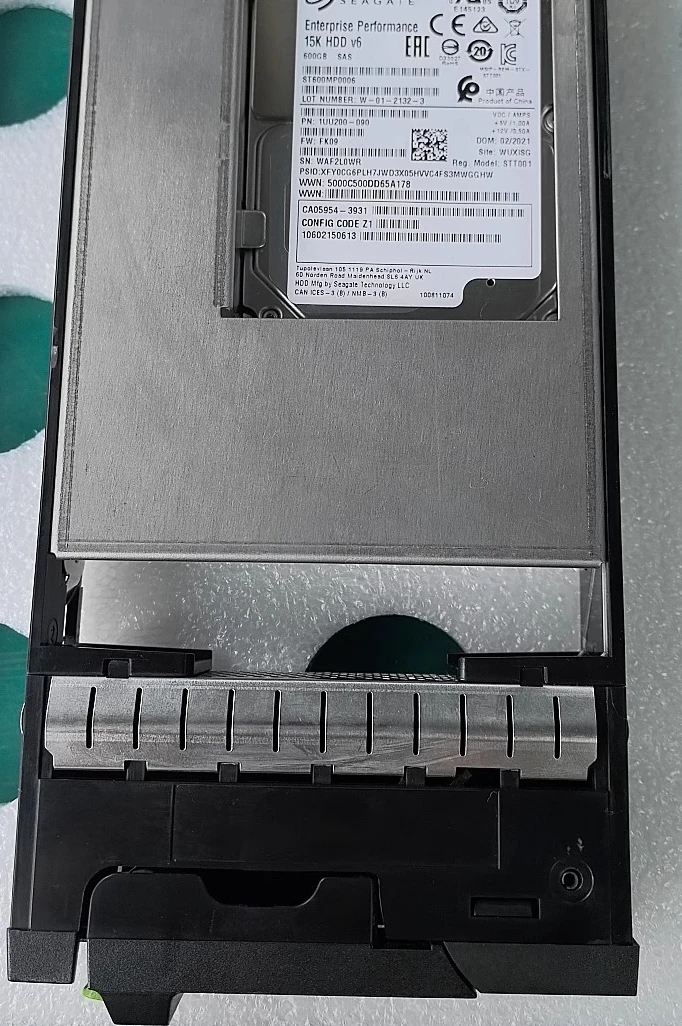 

CA07339-E216 600G 15K 12Gb SAS Interface Server Storage Hard Disk