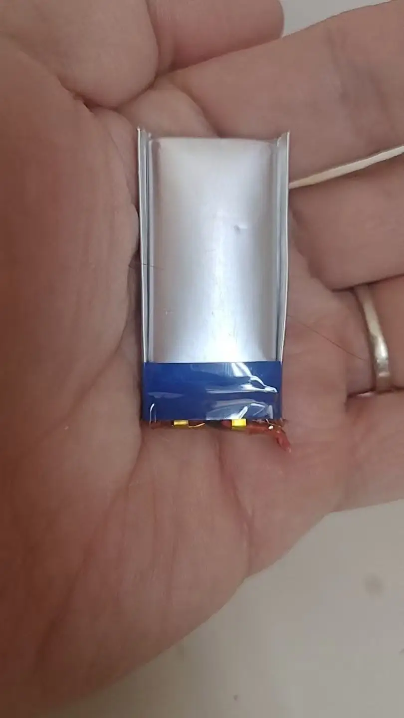 3.7V polymer lithium-ion battery video early education machine 602042 dynamic charging 650MAH protection full capacity brand new