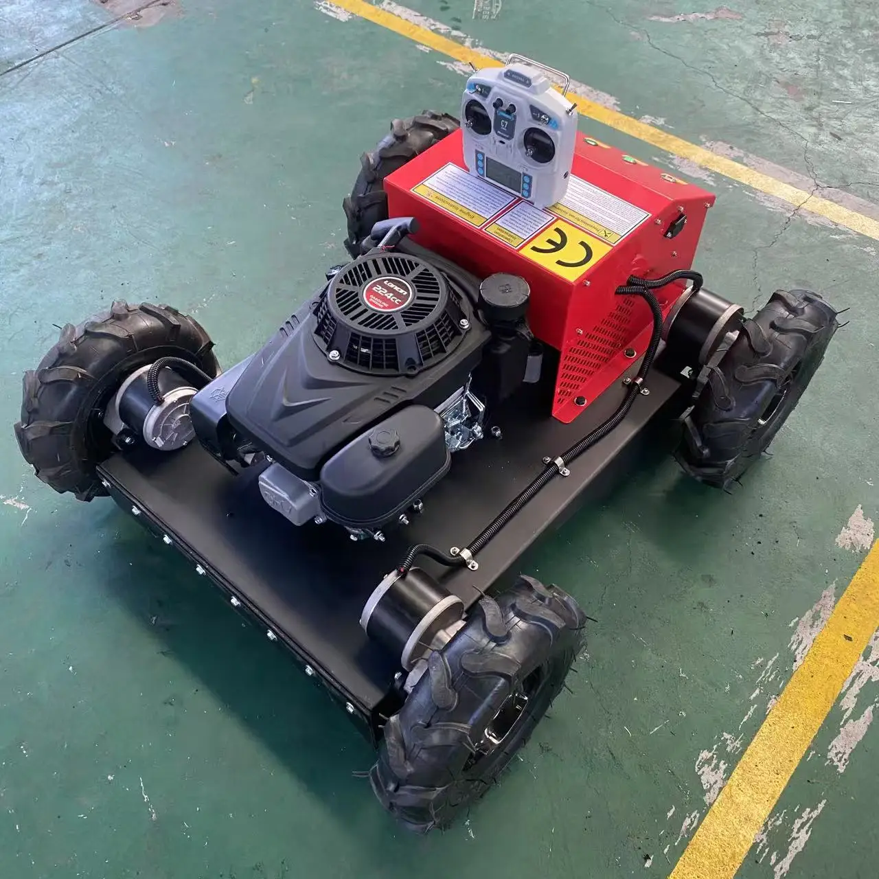 

Stable Performance Small Crawler Remote Control Lawn Mower Multifunctional Lawn Mower Lawn Mowing Weeder