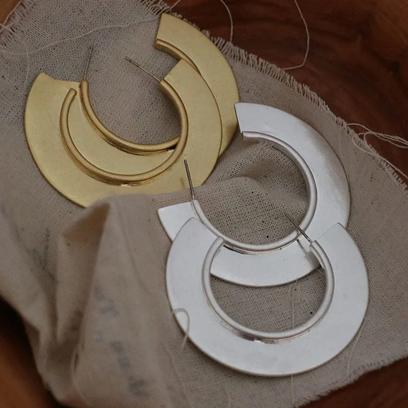 Brushed texture big hoop earrings for women statement c hoop earrings daily exggerated jewelry new in 2026