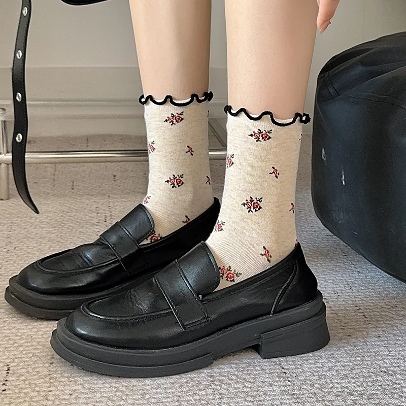 Women Socks Retro Korean Style Autumn New Fashion Girls Frilly Ruffle Socks Novelties Breathable Female Flower Socks Soft