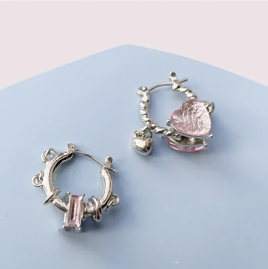 Niche design sense sweet cool wind love metal pink diamond zircon asymmetric earrings