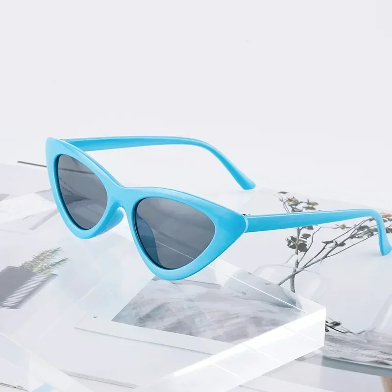 1pcs European and American Style Cat-eye Sunglasses Fashion Simple Photo with Small Frame Sunglasses Triangle Glasses