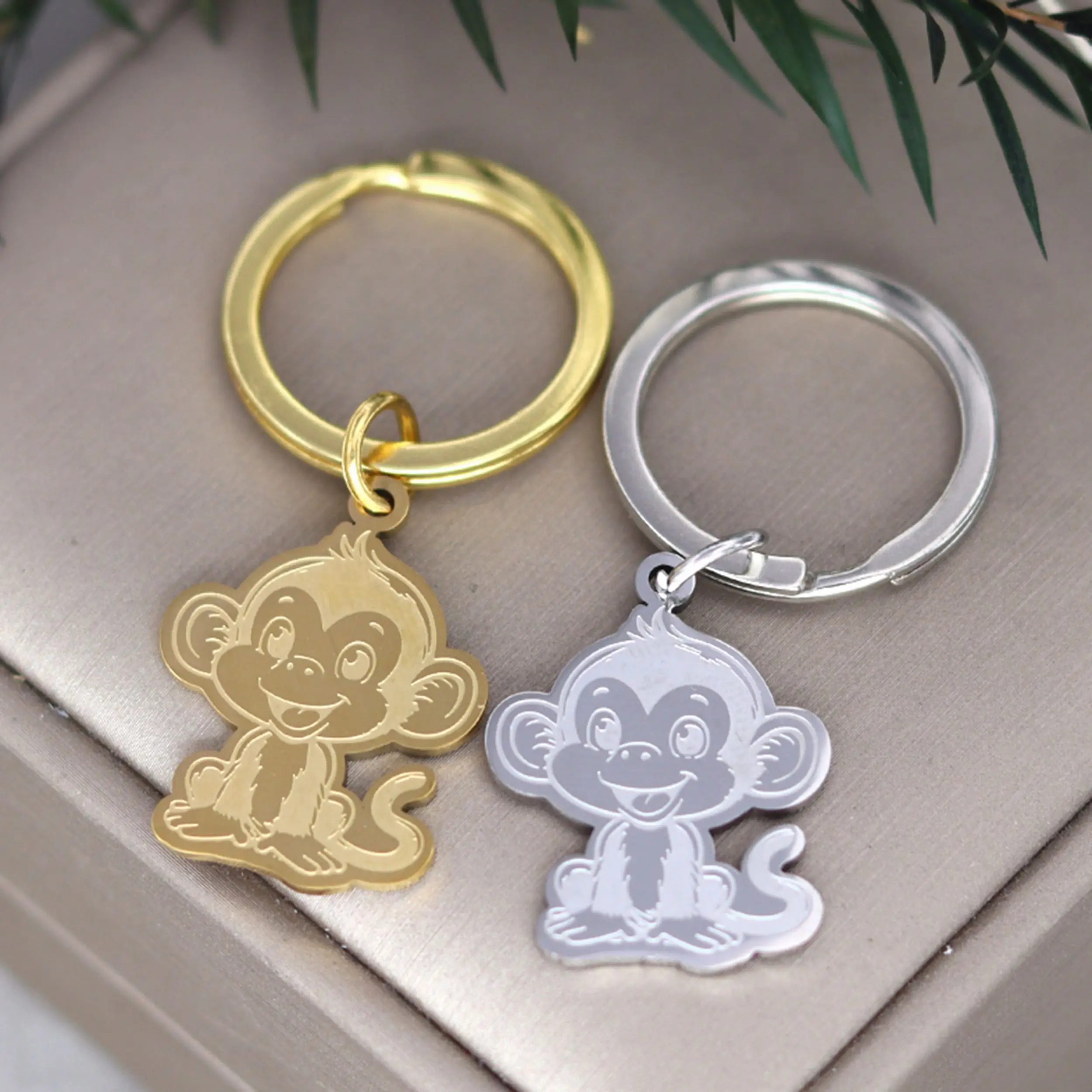 Lovely Smile Baby Monkey Charms Animal Keyrings diy Kids Gifts Stainless Steel Keychain for Women Men Jewelry Decor Accessories