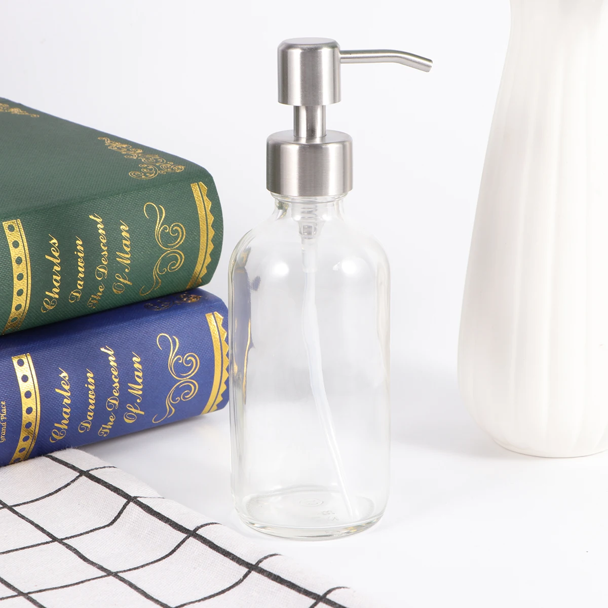 

230Ml Portable Glass Lotion Bottle Refillable Stainless Steel Nozzle for Shampoo Liquid Soap Home Hotel Camping Transparent