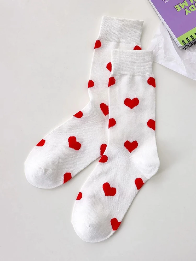 1/2 Pair Women Heart-Shaped Round Neck Socks Fashionable And Versatile Cartoon Solid Color Heart-Shaped Breathable Casual Socks image 3