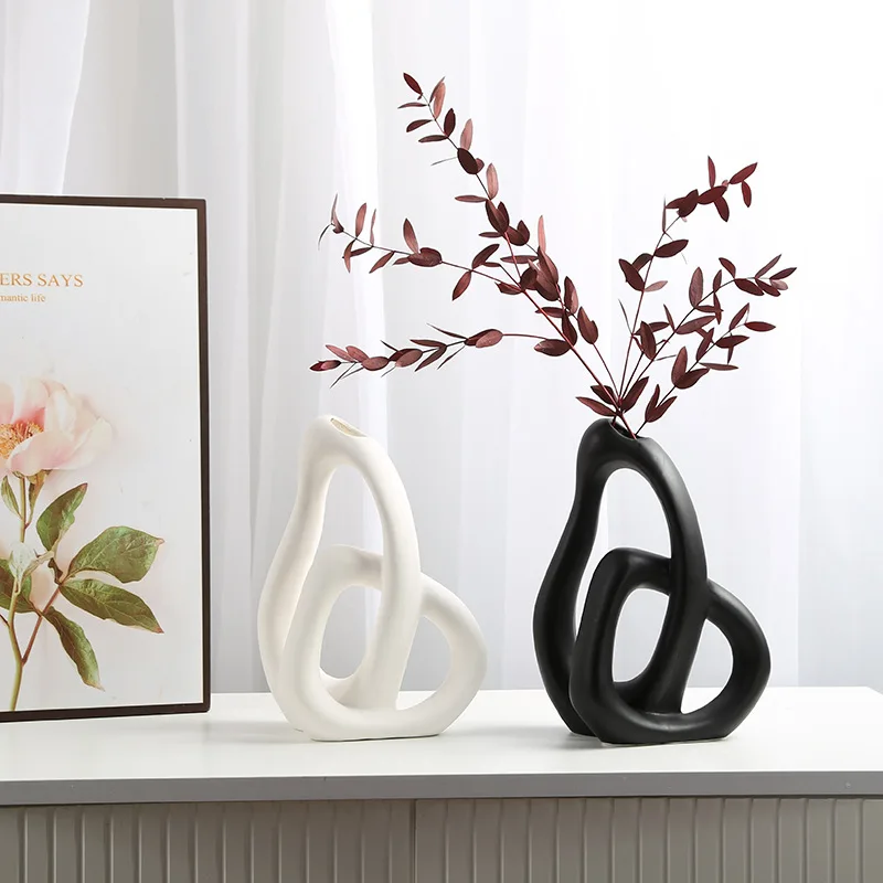 

Creative Heart Shape Nordic Ceramic Vase for Living Room TV Cabinet Flower Arrangement Home Decor