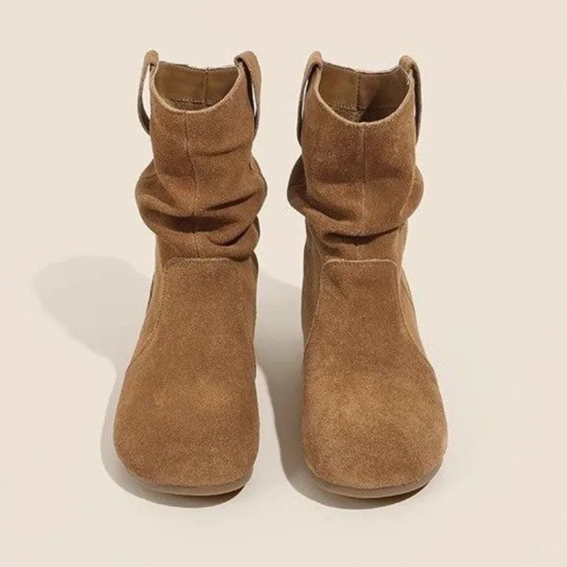 2025 الخريف/الشتاء جديد الكورية أحذية بوت قصيرة المرأة رئيس مستدير الجلد المدبوغ شقة أحذية الموضة ركاب تنوعا Boken كومة الأحذية