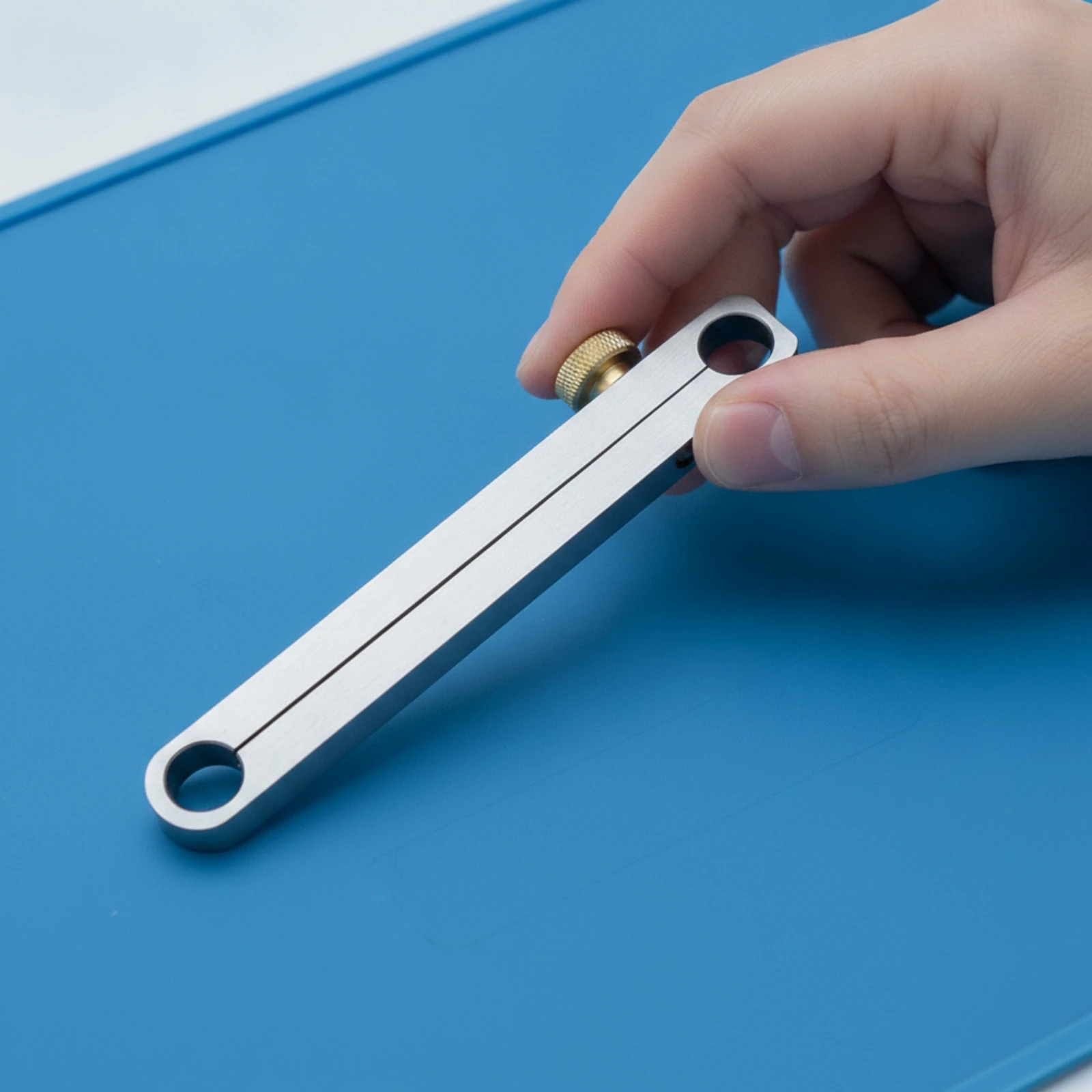 Watch Hand Remover with Brass Knob Accurate Second Hand Removal Tool Sturdy Long-Lasting for Watchmakers, Bench Work