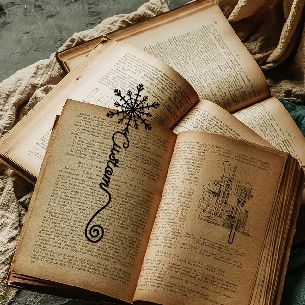 Металлическая закладка "Снежный цветок", подарок для книгоманов, уникальный дизайн