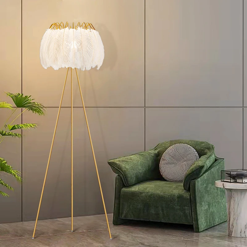 

Scandinavian Light Luxury Living Room Feather Floor Lamp Girls' Bedroom Romantic Standing Bedside Lamps Home Decoration