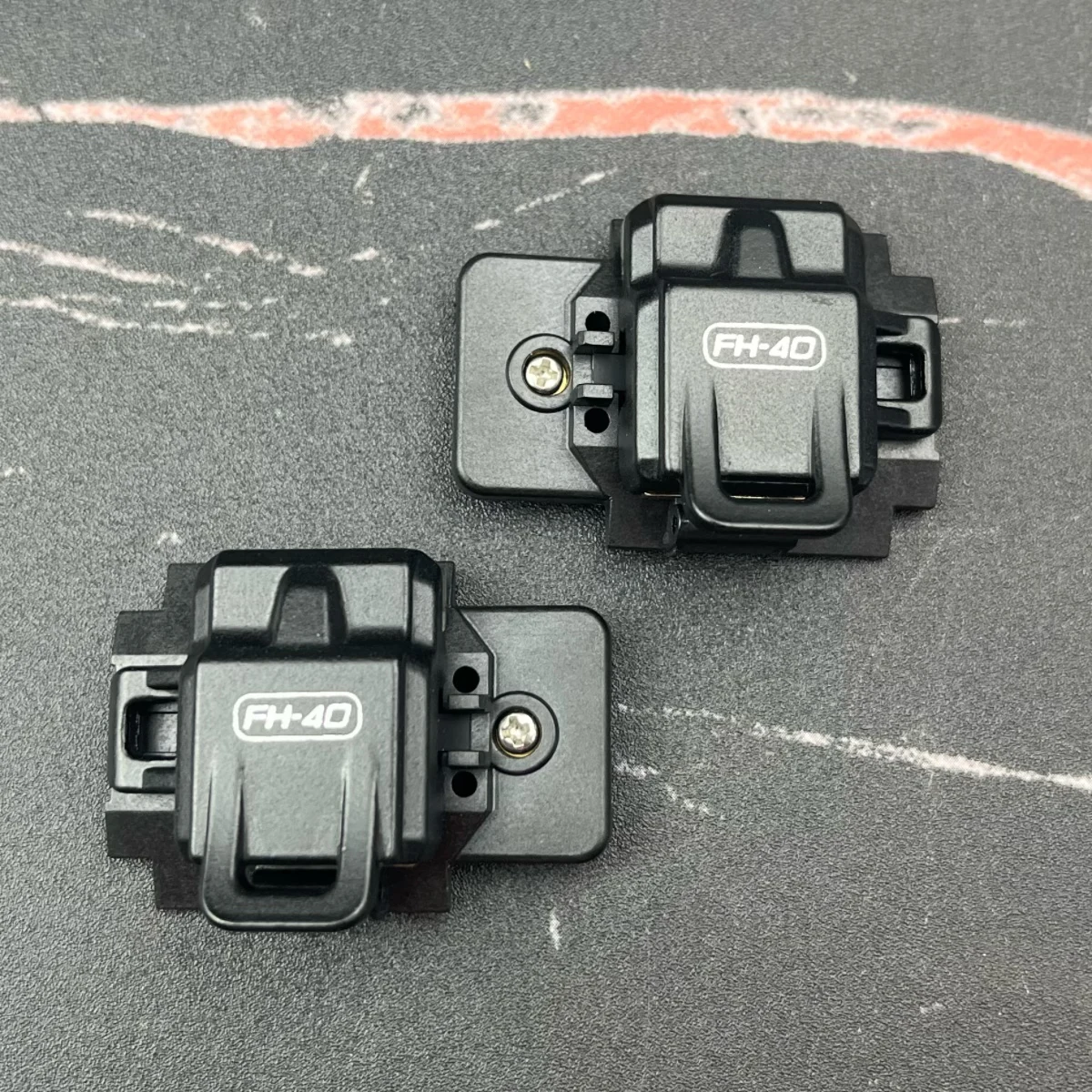 INNO IFS-15/15M/55/55M/V3/V5/V7 الألياف الانصهار جهاز الربط ثلاثة في واحد تركيبات FH-40 الانصهار جهاز الربط مشبك كابلات