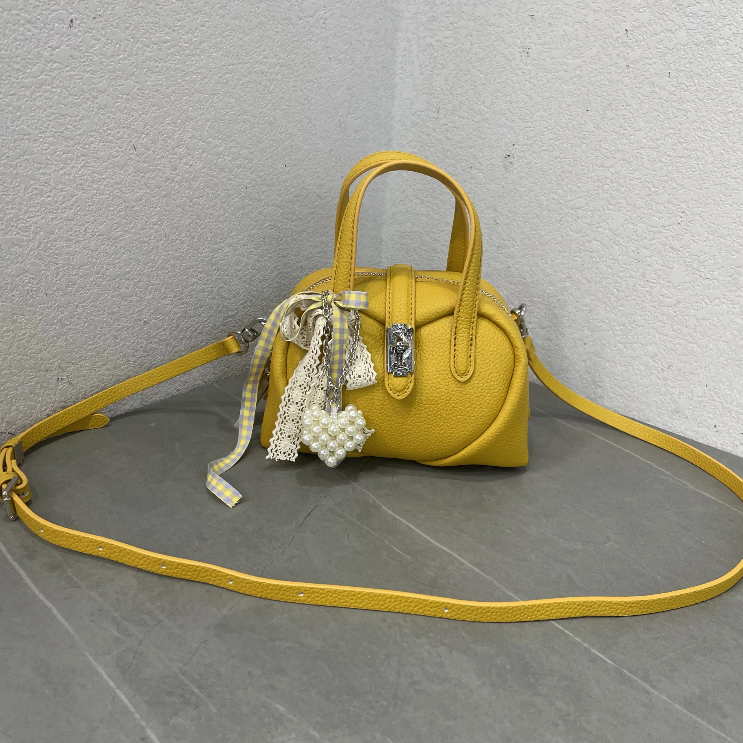 

Модная женская сумка через плечо из мягкой кожи с узором личи, простая, повседневная, новинка 2025 года