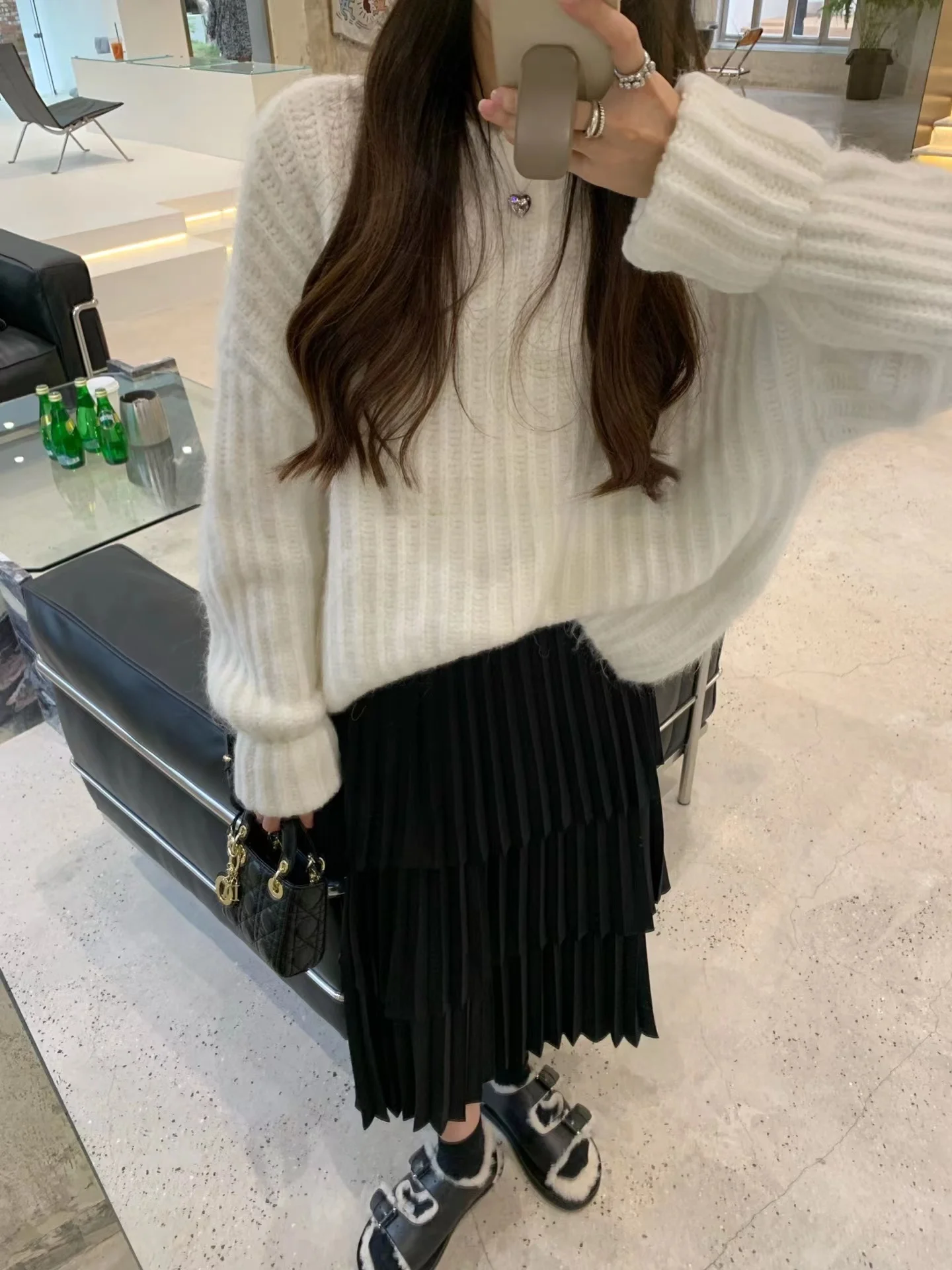 

Уютный свитер-худи из мериноса в полоску Cloudlike: комфортный, для повседневной носки, с дизайнерским кроем, тонкий, удлиненный, с круглым вырезом.