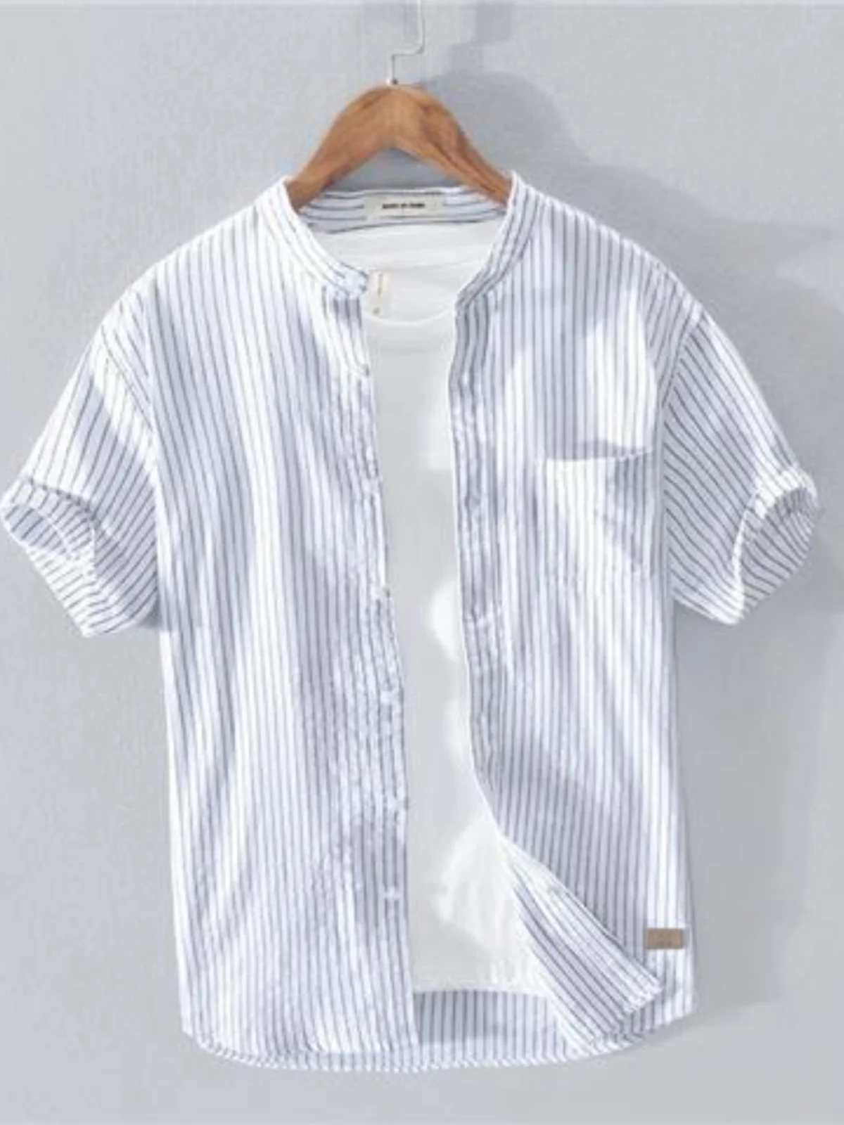 men's-casual-round-neck-short-sleeve-shirt-retro-stripe-pattern-breathable-stand-collar-versatile-pocket-square-tie-summer-2024