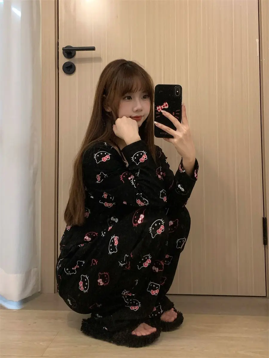 Pigiama Kawaii Sanrios Hello Kittys con imbottitura sul petto Primavera Autunno Pigiama sexy a maniche lunghe in pizzo Indumenti da notte carini Panno per la casa delle donne