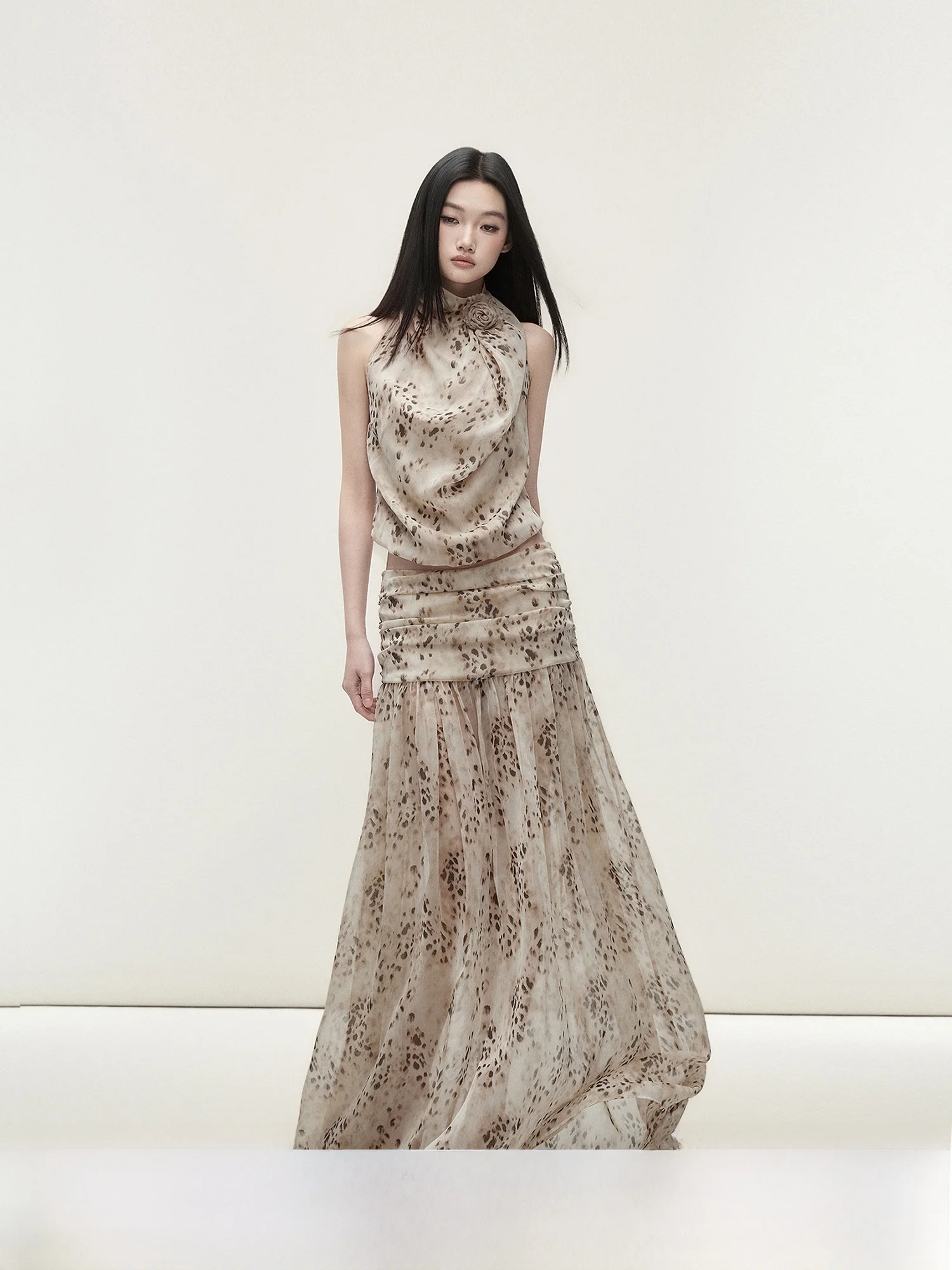 

Matin Leopard Print Sleeveless Halter Neck Low Waist Slim Fit Printed Casual Skirt Set Women's Fashion Spring Summer