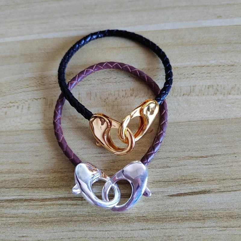 

Новинка 2026 года: модный браслет с двойной застежкой, идеально подходит для повседневного стиля и как стильное украшение.