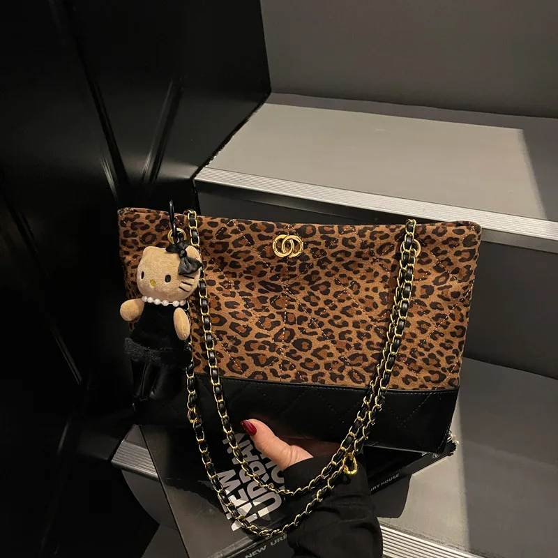 

Модная леопардовая сумка через плечо, новинка 2023 года для женщин, повседневная сумка через плечо с цветными блоками, легкая сумка с ремешком-цепочкой для ежедневного использования