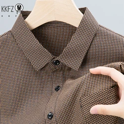 New Men's Casual Small Plaid Long Sleeved Lapel Shirt for Spring and Autumn Fashion Comfortable Wrinkle Free Top Without Ironing