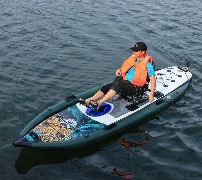 Outdoor Professional Single Person Kayak Using Pedals Inflatable Professional Fishing Kayak Drive Canoe With Seat