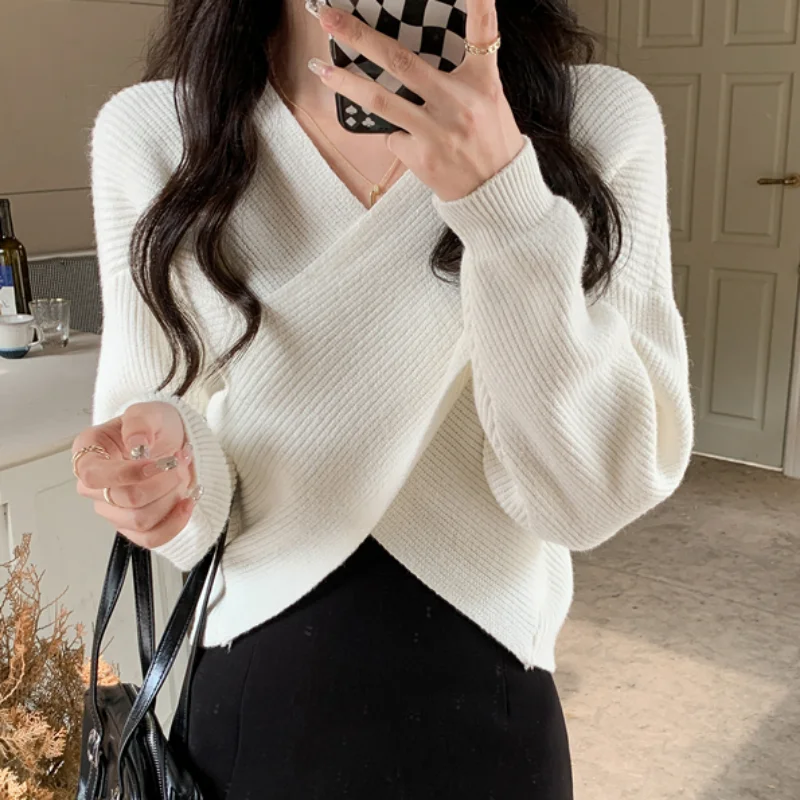 Casual Red Criss-Cross Knit Sweater Women Fashion V-Neck Short Sweater Women Autumn Winter 2023 Long Sleeve Y2K Pullovers 28010