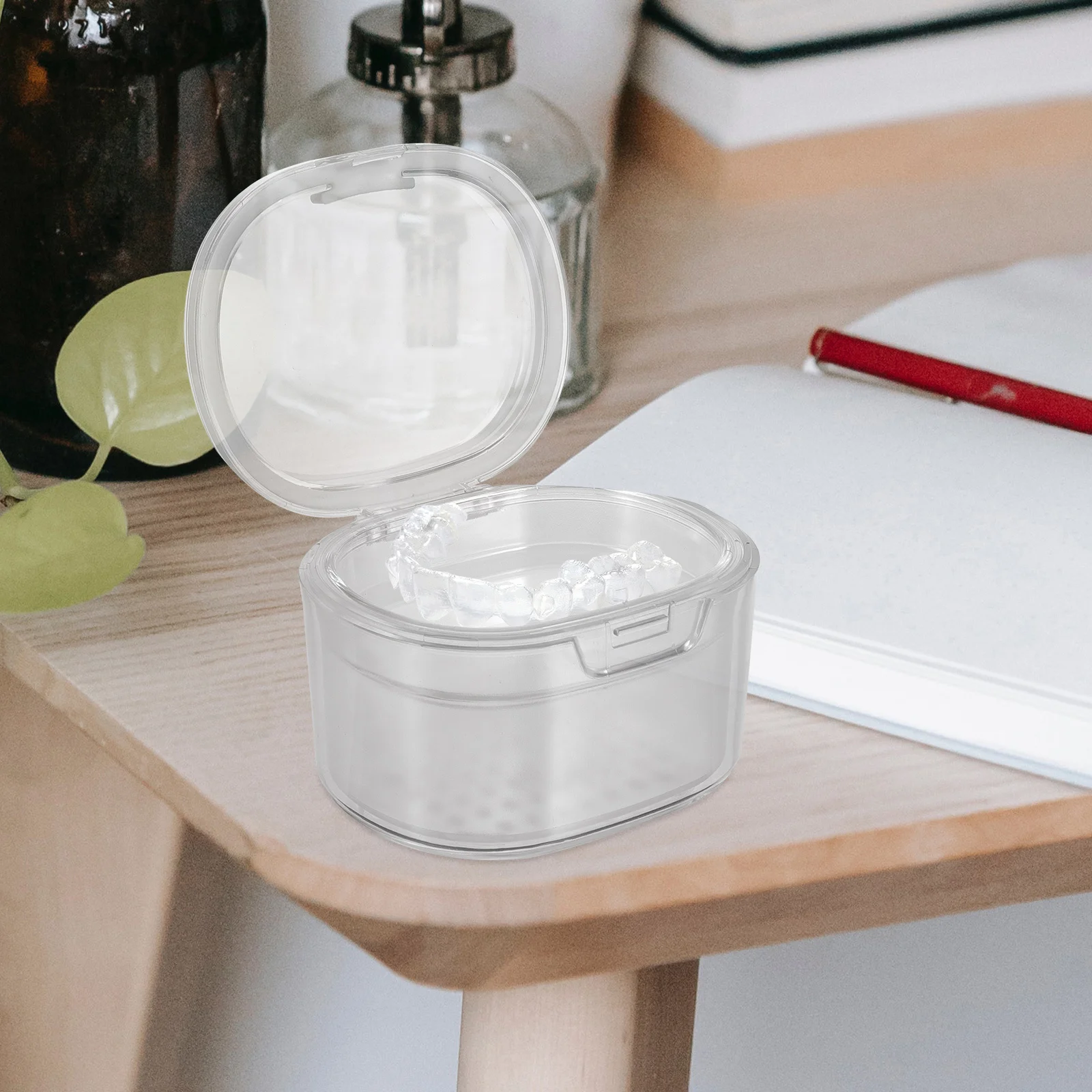 علبة أسنان محمولة لتقويم الأسنان حامل أسنان صغير صندوق أسنان كاذبة مدمج استنزاف الرف حاوية تخزين السفر العناية بالفم