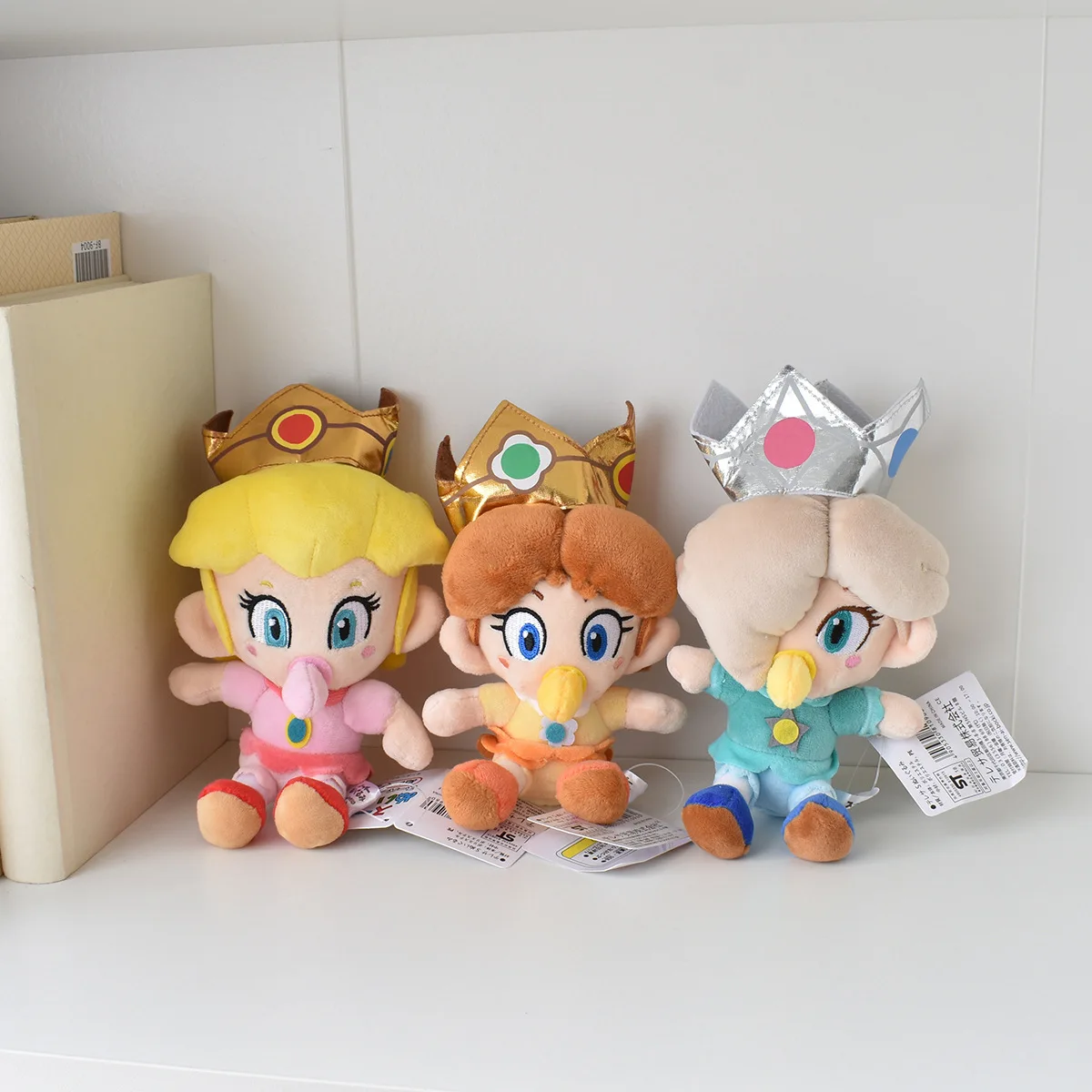 3 stili 17-19CM Cartoon Princess Peach Playthings bambini Doll Toy Anime Figure Daisy Rosalina Collection Room Ornament Gift