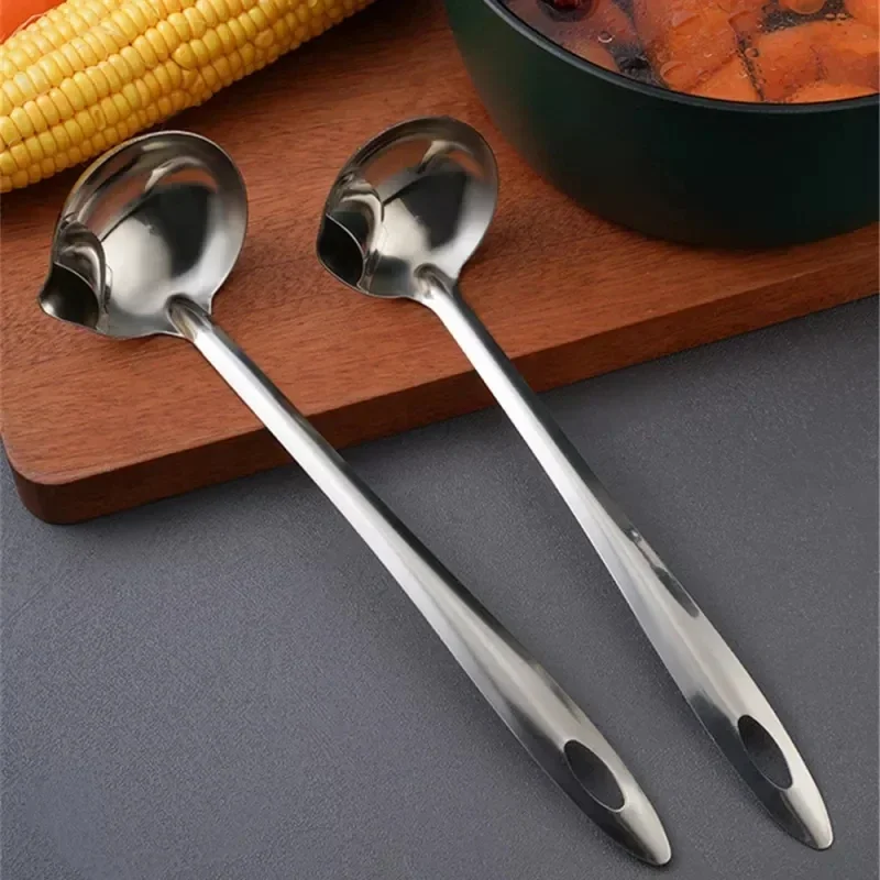 1Pcs Long Handle Oil Soup Separate Spoon Home Strainer Cooking Colander Kitchen Scoop Stainless Steel Ladle Kitchen Accessories