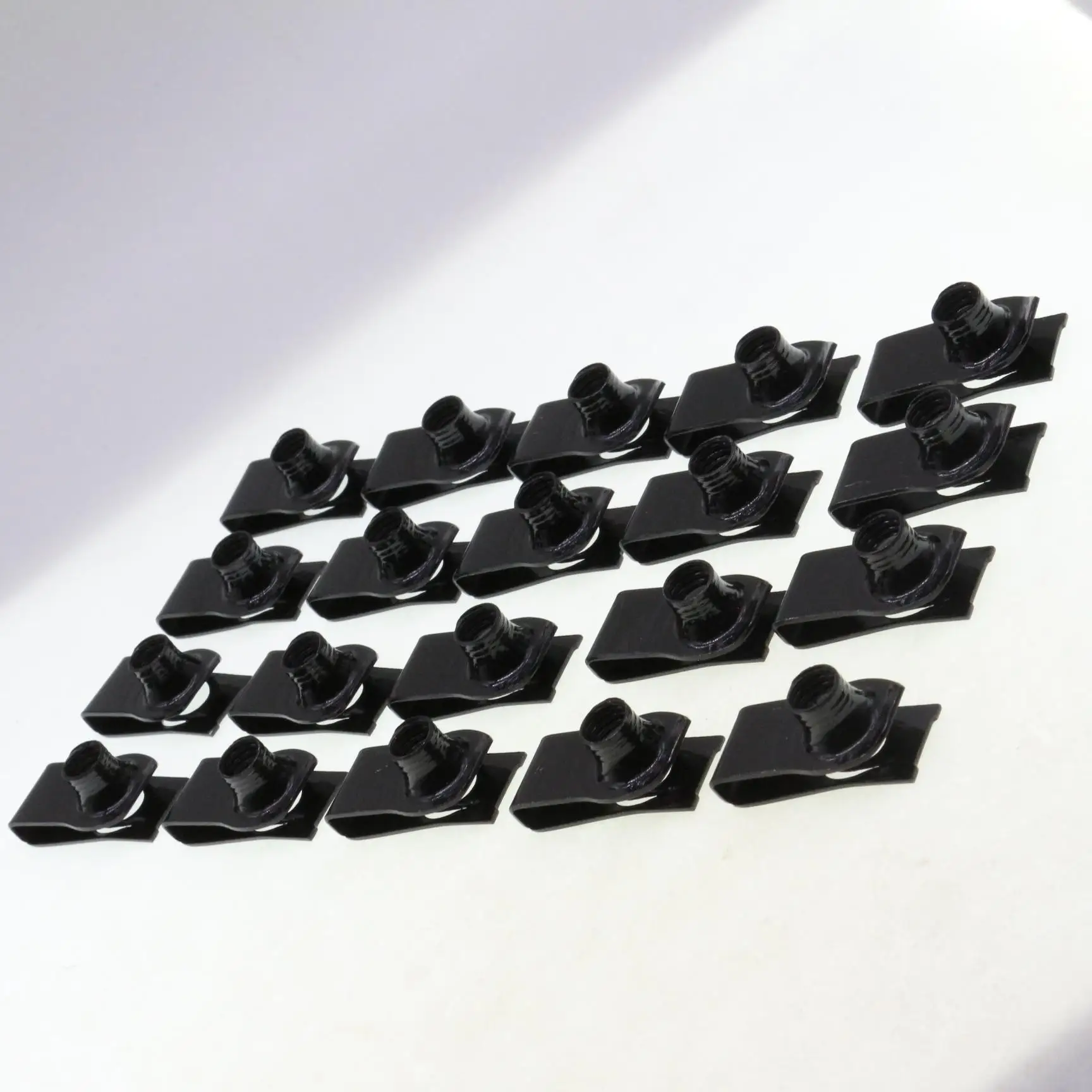 

20 Pcs Metal Multi-Purpose Retainer Clips Extruded U-Nut Fastener With GM Chevy Buick Cadillac Pontiac Replace 11516150 11503317